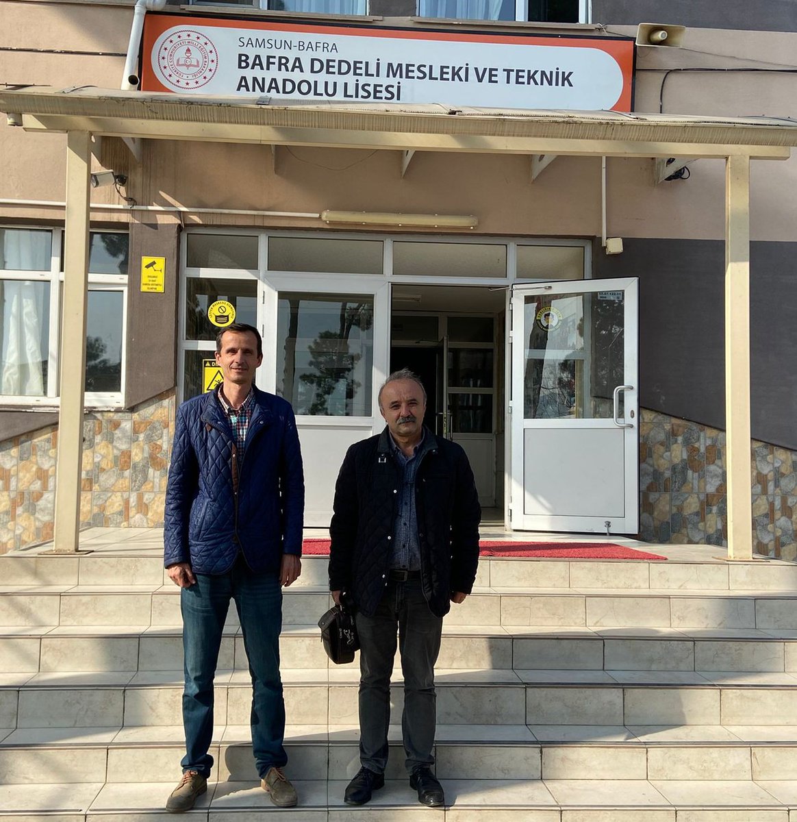 Dedeli_METAL's tweet photo. Türkiye Ziraatçılar Derneği (TZD) Samsun İl Temsilcisi Muharrem Yüksel'e okulumuzu ziyaretinden dolayı teşekkür ederiz. 
#mesleklisesimemleketmeselesi 
#mesleğimhayatım #meb @tcmeb 
#tarımbizimgeleceğimiz #iyitarim 
#samsun #bafra #mebailesi https://t.co/RzX2ZPEMgX