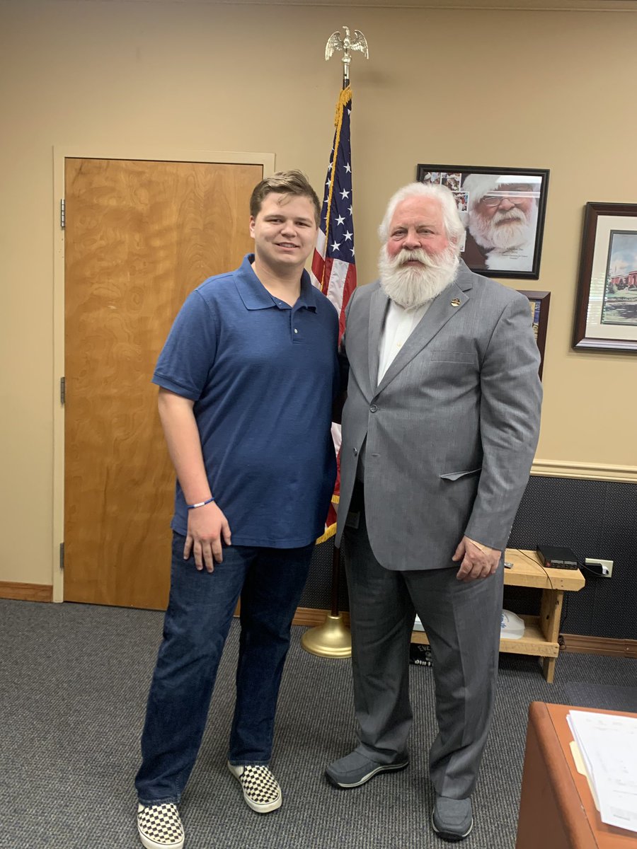WBGovsCTE's tweet photo. Business student Seth Russell learns first-hand about the operations of local government by interning this semester with the Blount County Mayor’s Office and Mayor Ed Mitchell. 
#wblintn @BlountTnGov @BC_Schools https://t.co/kwXpi1tLV7