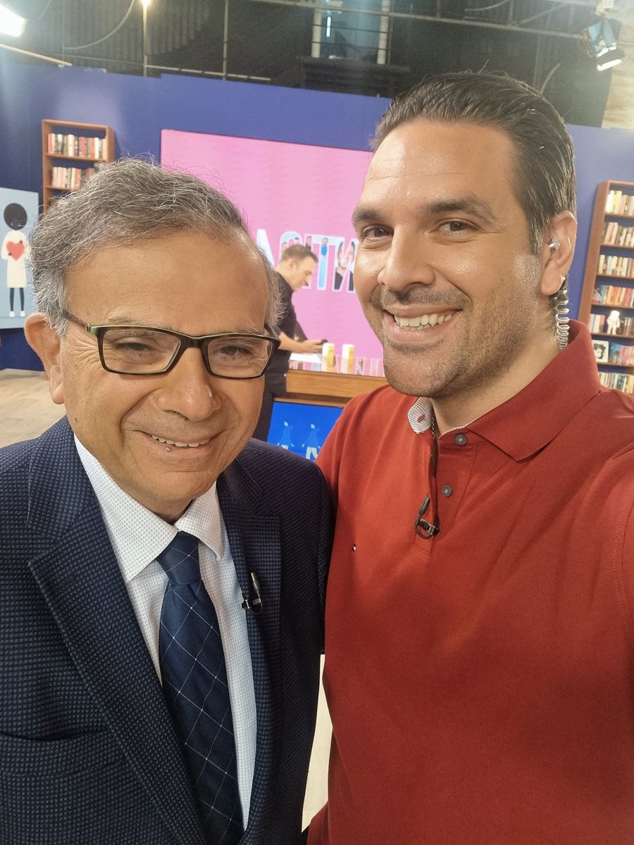 michaelkalf's tweet photo. Ο αγαπημένος όλων μας κ. Θάνος Ασκητής live στο ΣΤΟΥΝΤΙΟ4 της Ερτ1 κάθε μέρα Δευτέρα με Παρασκευή 16.00 με 18.00

#Studio4ERT #michaelkalf #askitis https://t.co/7L2XexVy4m