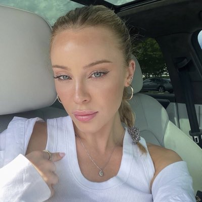 sarah keech tweet media