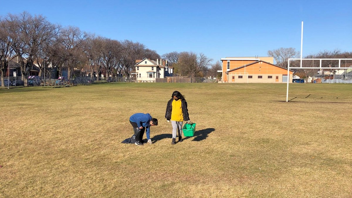 cpawsmb's tweet photo. Great job to the Grade 5/6 students at @IsaacBrockWSD who participated in the #CPAWSLitterCleanup! The students also created a mini-documentary, posters to put up around their school, and a written piece to summarize their week of learning. Amazing work! https://t.co/xJDOaJ57GP