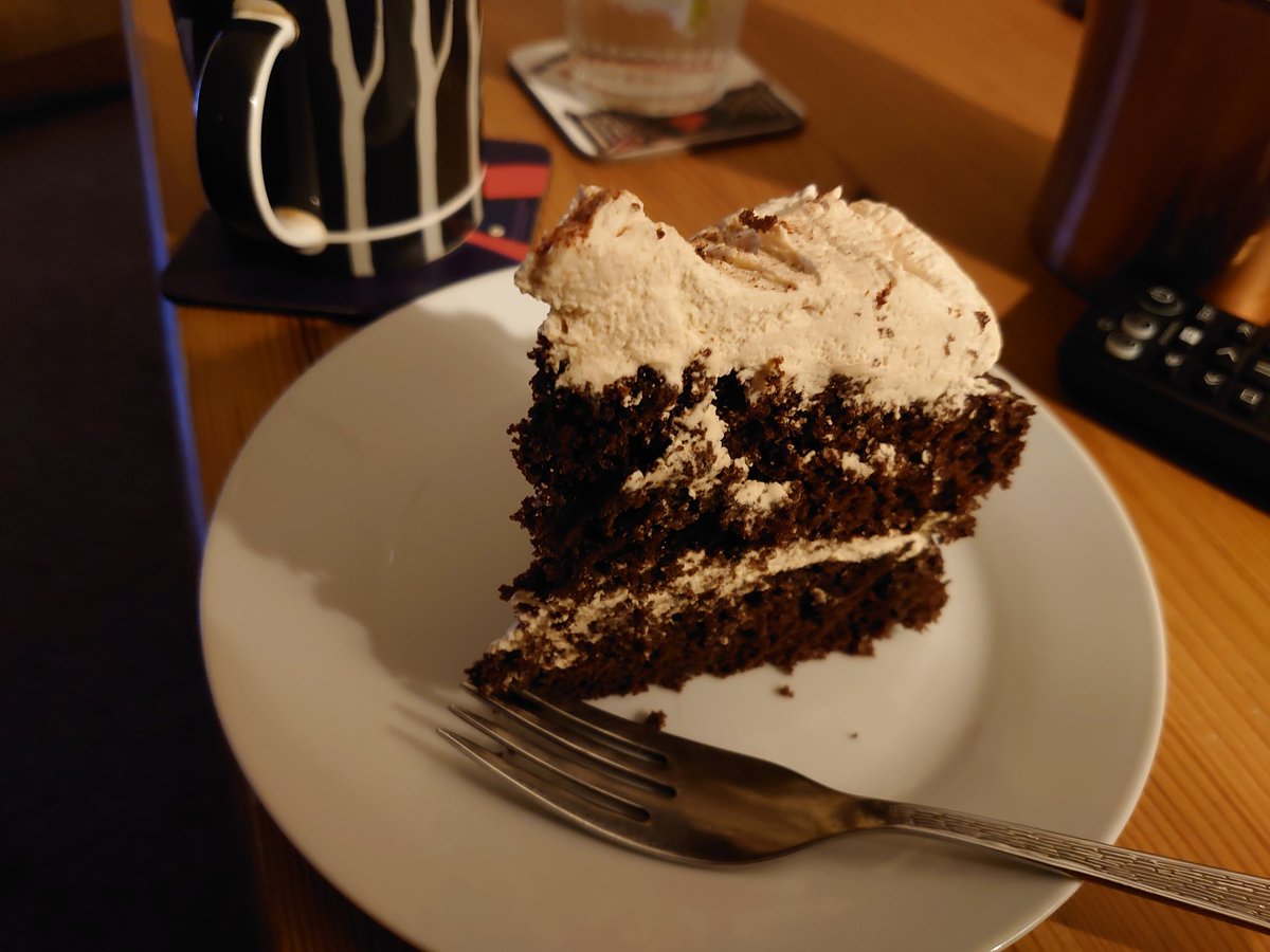 Pete_r_Knox's tweet photo. Free from week so Stephanie has made this coffee cake which is complete free from all herbs and spices.
#GBBO
#FreeFromWeek https://t.co/yayHYayPzB