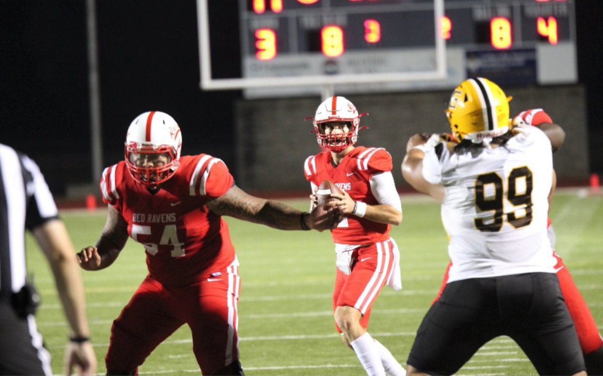 FRESHMAN SEASON HIGHLIGHTS‼️3.9 GPA 
6-1 Conference Champs                                             hudl.com/v/2G3ugS <a href="/JUCOFFrenzy/">JUCO Football Frenzy</a> <a href="/JuCoFootballACE/">JuCo Football Forer</a>  <a href="/Red_Raven_FB/">Coffeyville Football</a> <a href="/RobertCouch/">Robert Couch</a> <a href="/CoachMcCuiston/">Chip McCuiston</a>