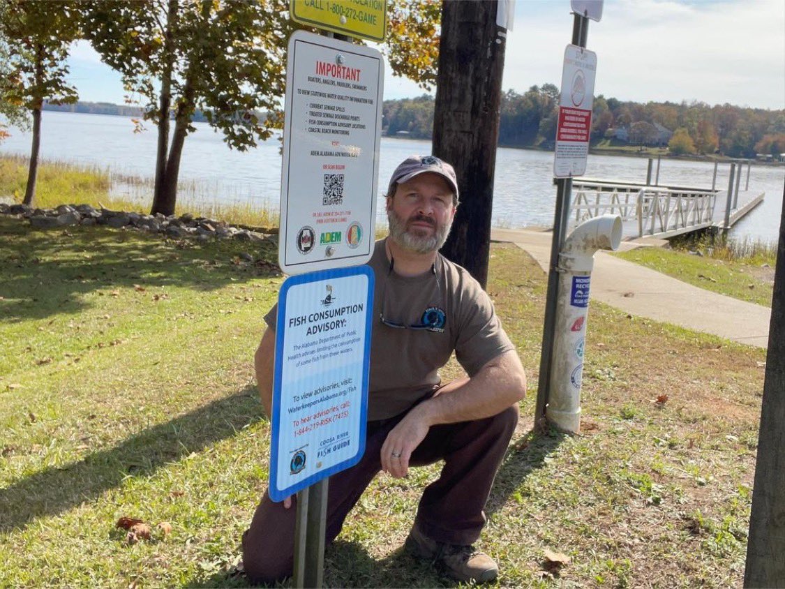 BWRiverkeeper's tweet photo. Installed a new #FishGuide fish consumption advisory sign on #LakeTuscaloosa at DCNR’s Binion Creek boat ramp. Huge props to @CoosaRiverkeepr for getting these signs permitted and made. Thanks to @WaterkeepersA for the web page and map of fish advisories: https://t.co/FI3eFnbvY3 https://t.co/fRO0bVBwiw