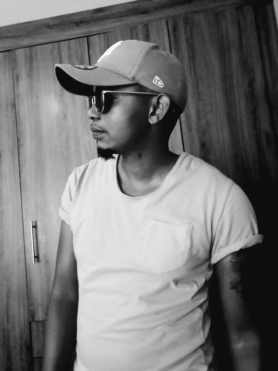 call_me_Mphofe tweet media