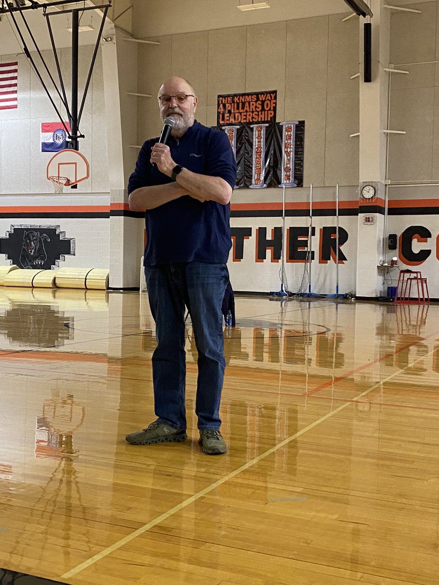 KNMS Library tweet media