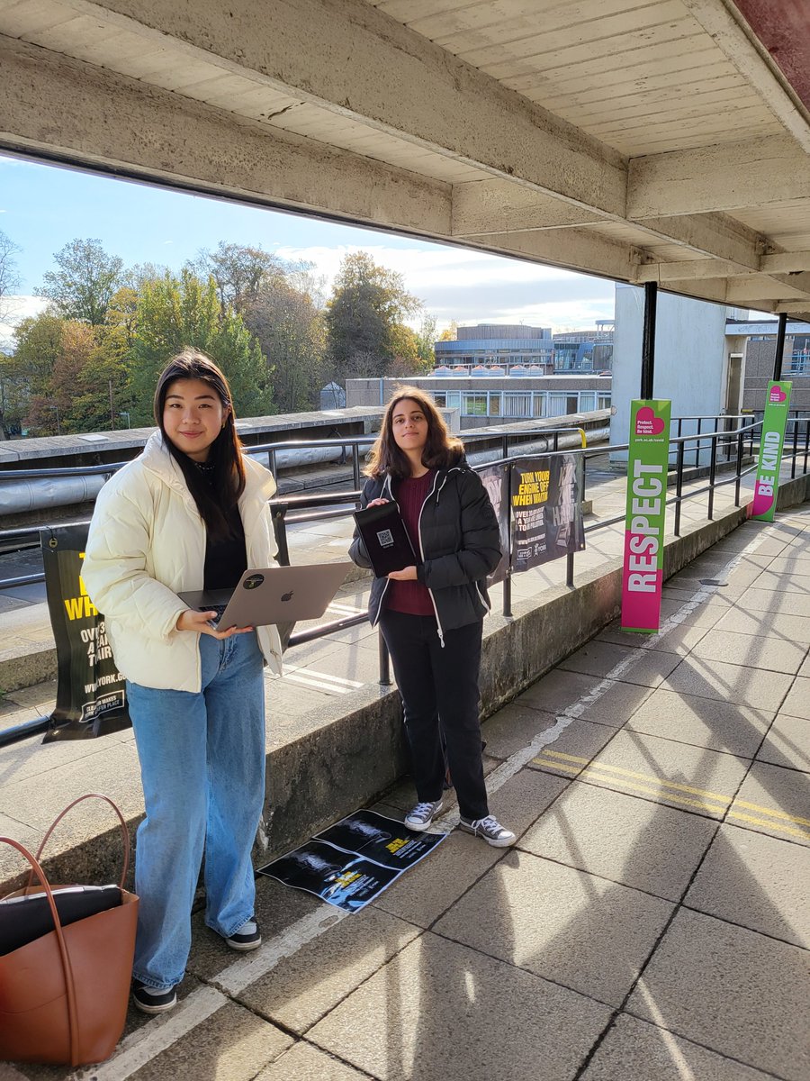 stevelevett's tweet photo. Day 2 and that's another 80 students Rachael and Layla from @UoYLaw spoke to about the harm caused by idling cars. #gda3 https://t.co/kvx9LBUIF7