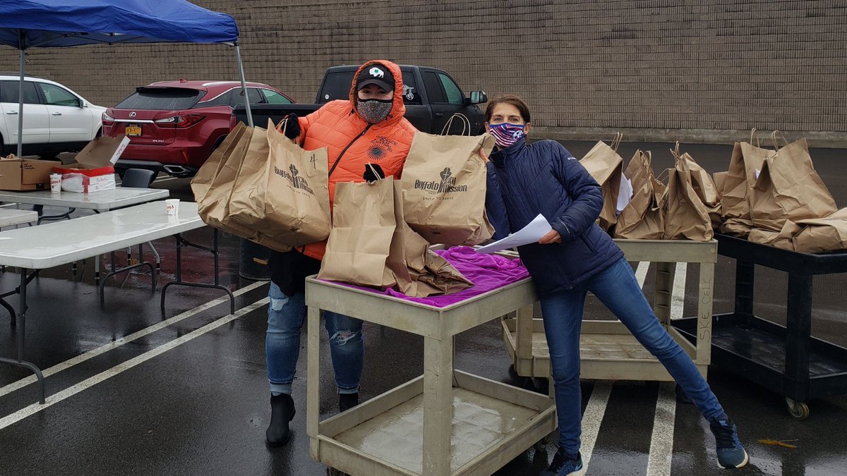 CityMission's tweet photo. It's that time of the year again! We are kicking off our annual Turkey Drive to provide a Thanksgiving meal for over 5,300 individuals in need. Help us reach our goal to collect 1,500 turkeys now through Friday, November 19th! Learn more by contacting us at (716) 854-8181. https://t.co/wGf59Ld49T