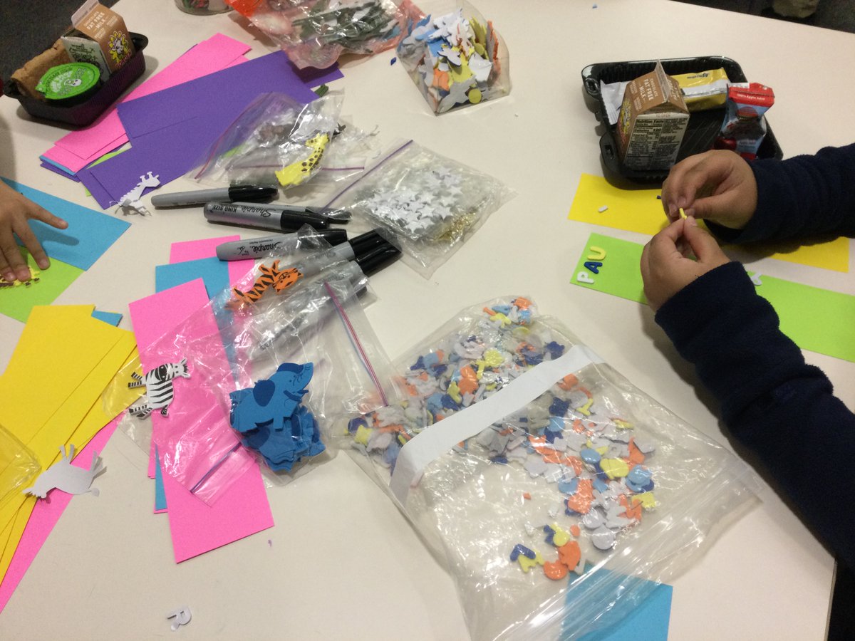 Townley Tuesday Tinker Time!  Making cool bookmarks. Fiddle with Foam in Fall <a href="/townleytorches/">TownleyTorchlighters</a> <a href="/IrvingLibraries/">IISD Libraries</a>