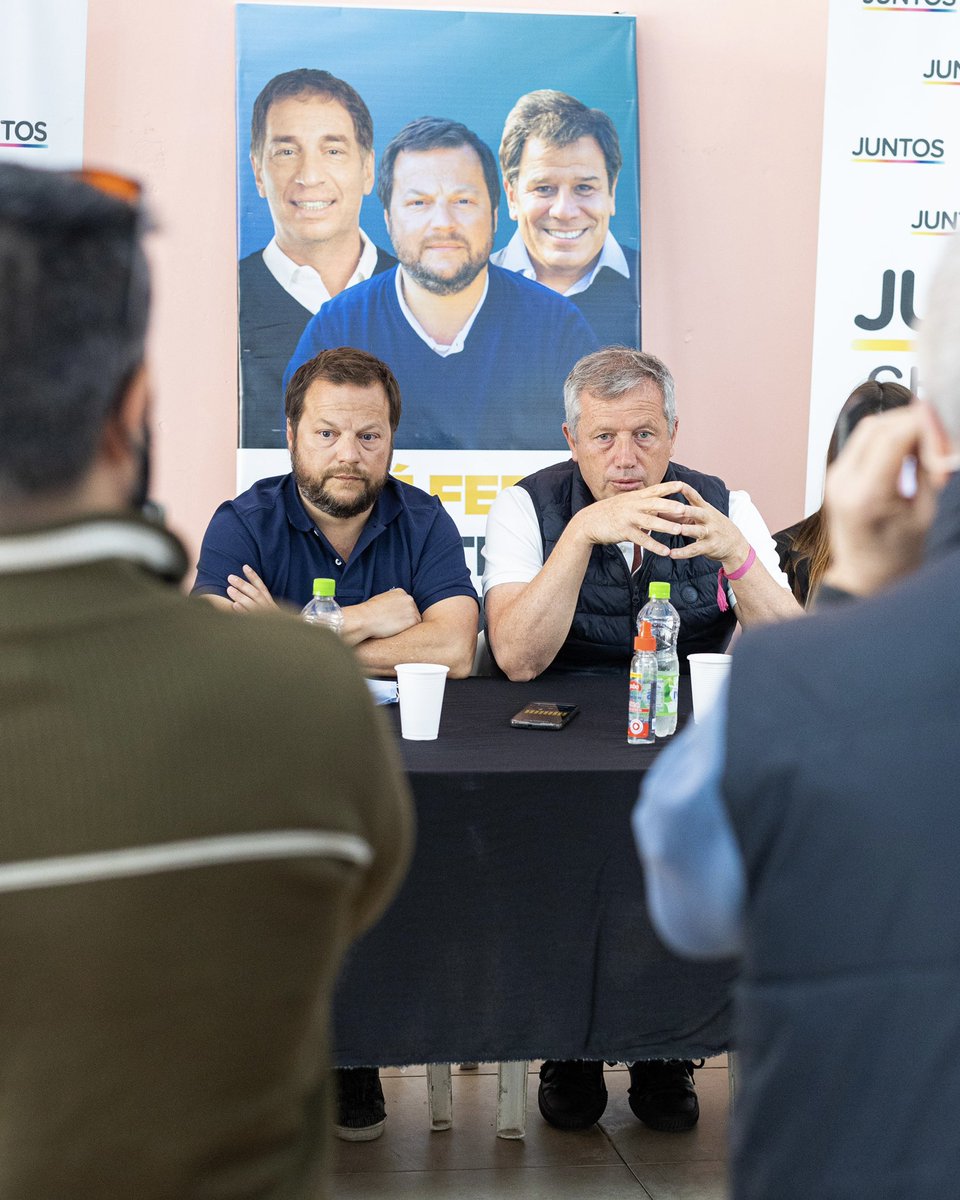 monzoemilio's tweet photo. Hoy en Chivilcoy, con @ferrojosem, visitamos la fábrica de Luciano Giacomino, que sigue apostando al país como cuando llegó de Italia a los dos años. Es con la fuerza de los que creen a pesar de las dificultades que vamos a recuperar una Argentina de oportunidades y trabajo. https://t.co/hcsqj9WCWY