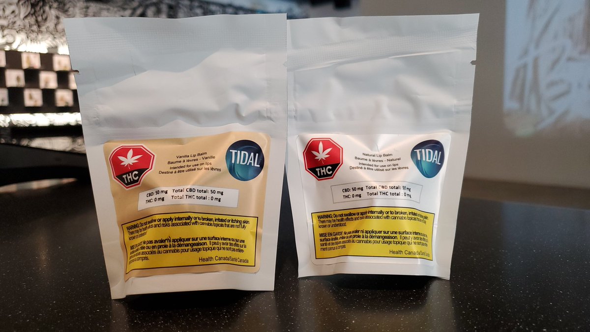 supercraftcanna's tweet photo. ⚠️New Item in Store⚠️
@TidalHealth Lip Balm

We brought in two scents Vanilla and Natural. Available at Supercraft Cannabis in Ste Anne MB!

Each made with 50mg of CBD. Keep your lips moisturized durring the cold weather!

https://t.co/UEDnAmtznR 
19+🇨🇦

#CannabisCommunity https://t.co/saqacZatv9