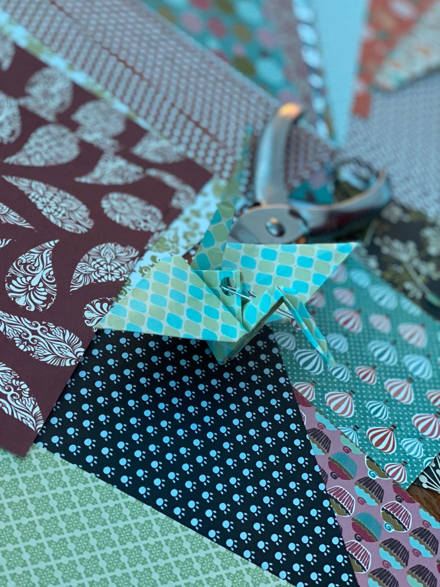 I❤️when a plan comes together. I saw a <a href="/astylishteacher/">Ⓐⓜⓨ Ⓨⓔⓐⓡⓨ</a> post in May about origami &amp; have been waiting ever since.

Our school has a mum day tradition where no one talks for the entire day. Ss wrote letters to themselves for the end of the year, folded &amp; hung them. #237onaQuest