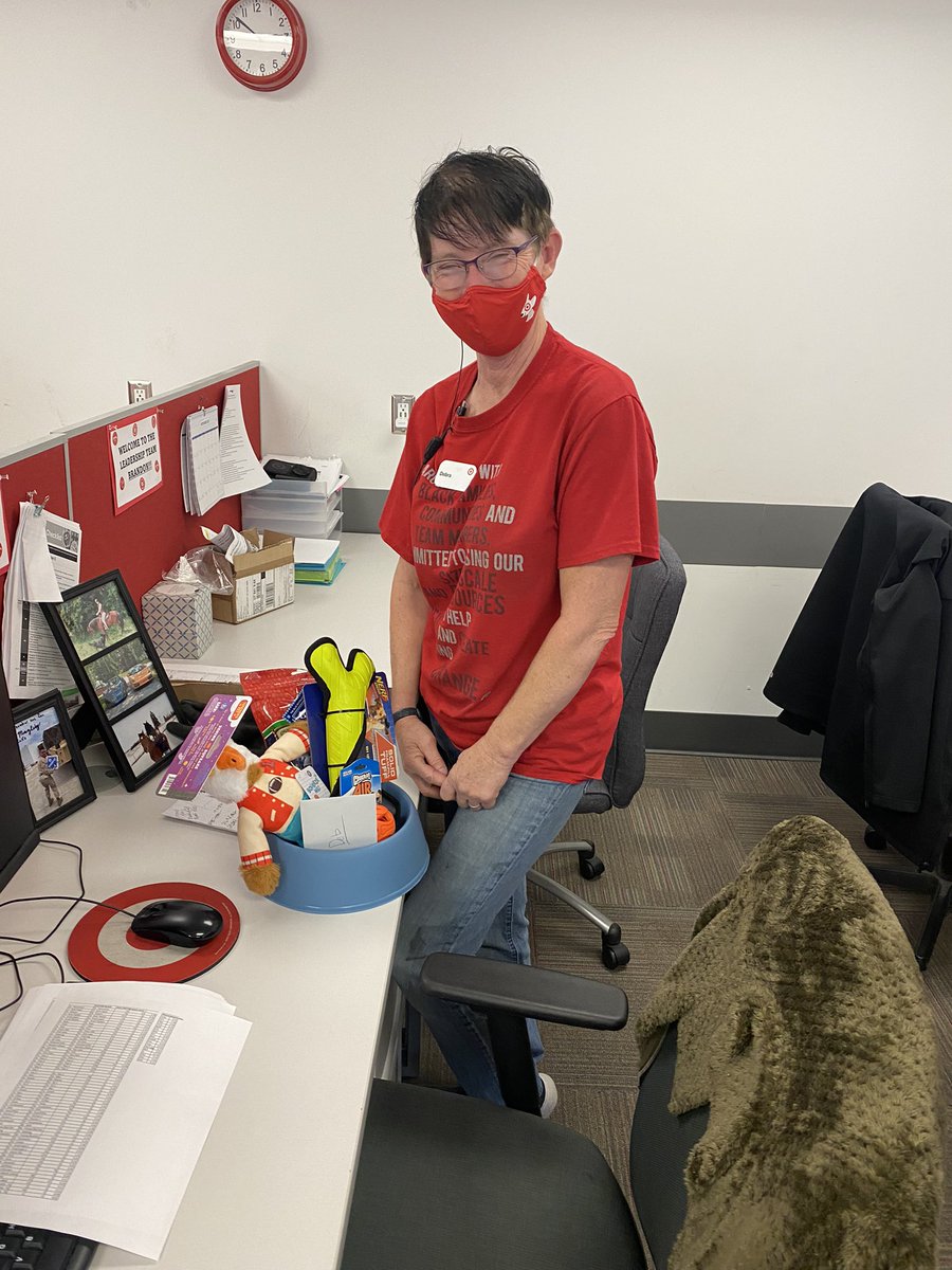 Deb is truly an amazing and caring leader that is awesome to have on your team anytime of year but especially now. Thanks Deb! #R100cares <a href="/OneEyedLance/">Lance Leithead</a> <a href="/r_d_parsons/">RD Parsons</a> <a href="/stevecrawford22/">steve crawford</a>