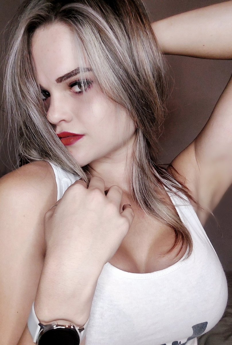 "I'm heading straight for the castle

#Queen #womanempowerment #feminist #halsey #castle #proud2Bwoman #GirlsTalkZA