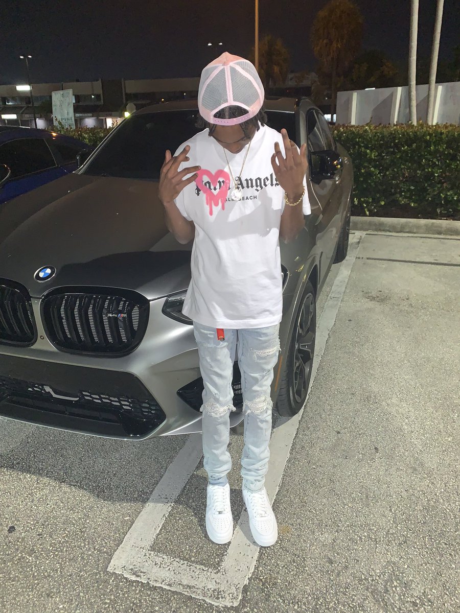 kmono150's tweet photo. Been that nigga gon forever be that nigga u gotta kno that #BabyKhloe💕 #BGPG #WOCKSTAR #MISTA🌏 https://t.co/BSdwh2AWX2