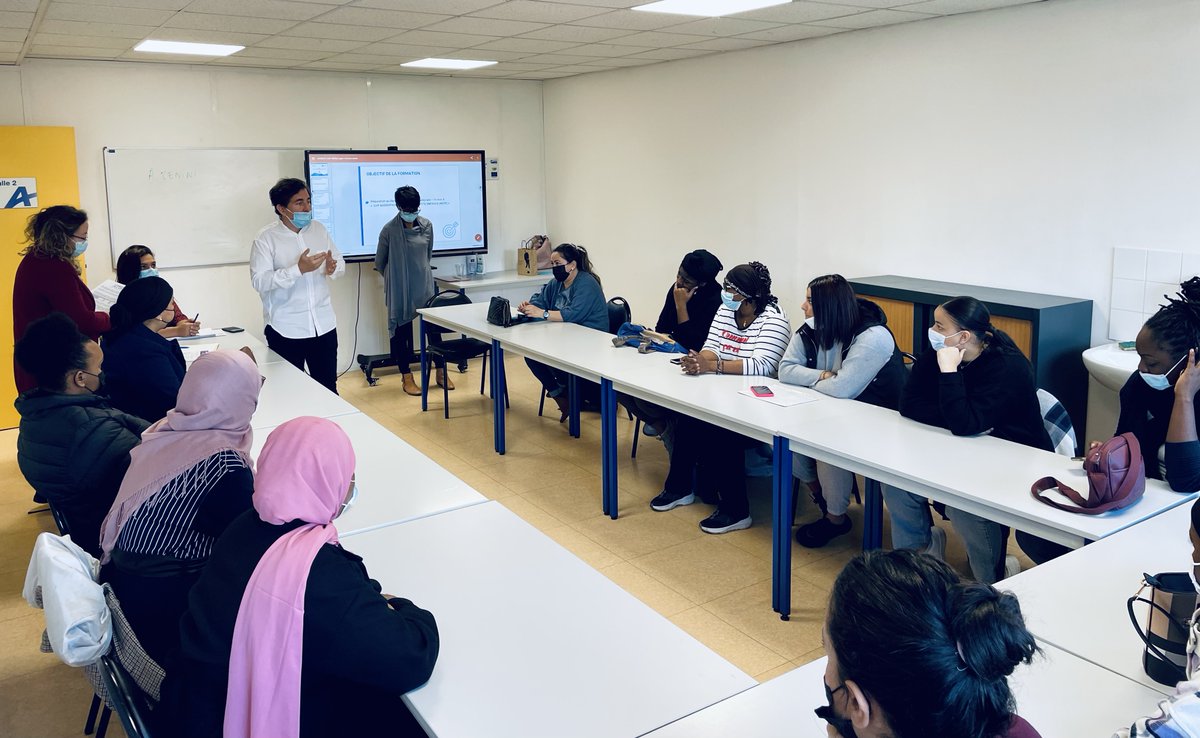 👉Retour en image sur la réunion d'information collective d'hier à Montreuil, axée sur les métiers du Sanitaire et du Social. Merci à @Convergence_93, l'un de nos partenaires privilégiés dans cette mission d'orientation et d'inclusion. CC <a href="/Armlidf/">Association Régionale des Missions Locales IdF</a> <a href="/UNmissionlocale/">UNML</a> #formpro