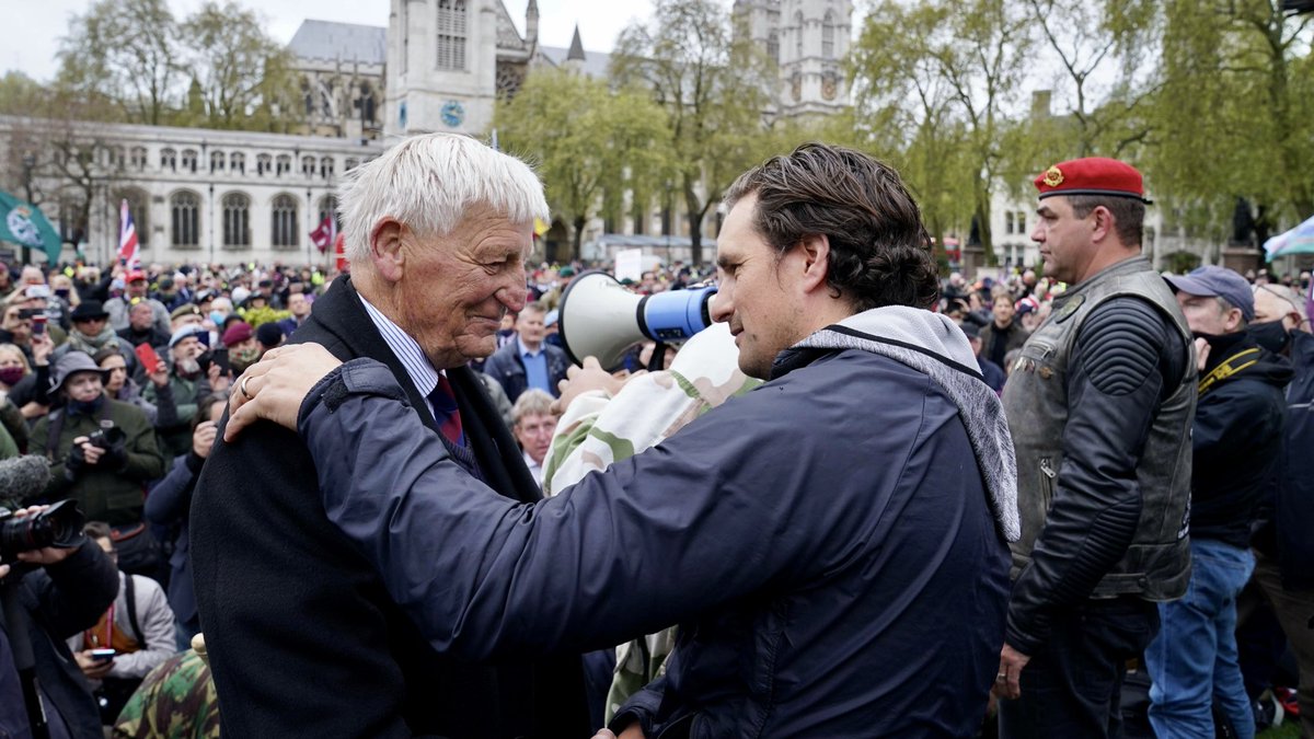 Johnny Mercer tweet media