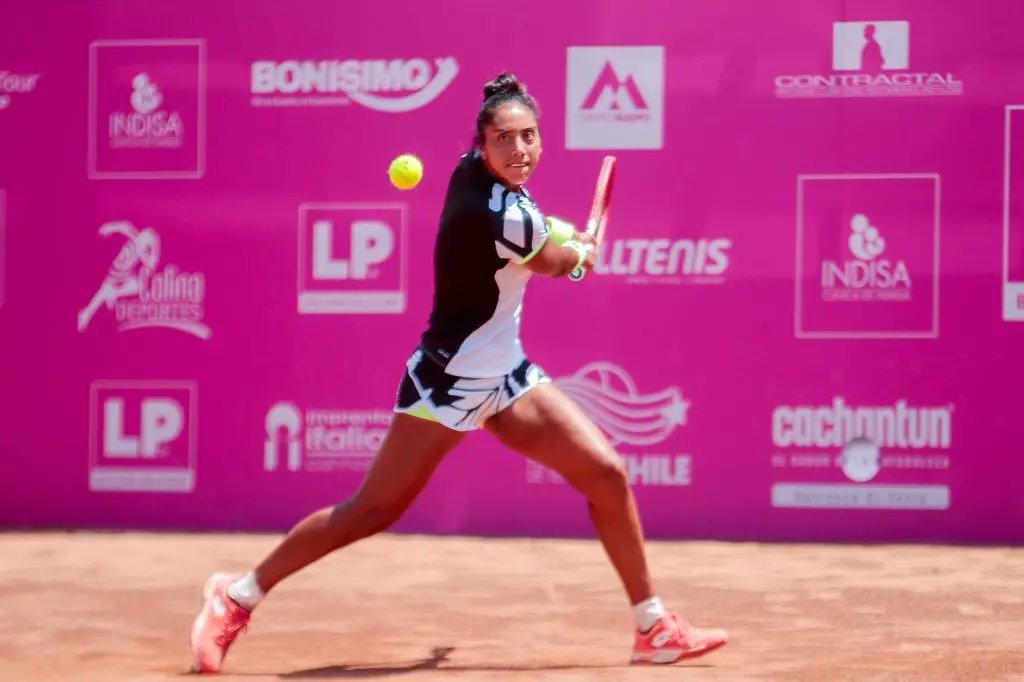 CopaLPOpen's tweet photo. Y este verdadero clásico del tenis femenino sudamericano fue para Verónica Cepede 🇵🇾
Victoria sobre Daniela Seguel 🇨🇱 por parciales de 7-6(5) y 6-1
#TenisComoNuncaAntesLoViste #ITFWorldTennisTour #CopaLPChileIND #W60 https://t.co/N9UdcgGsFp