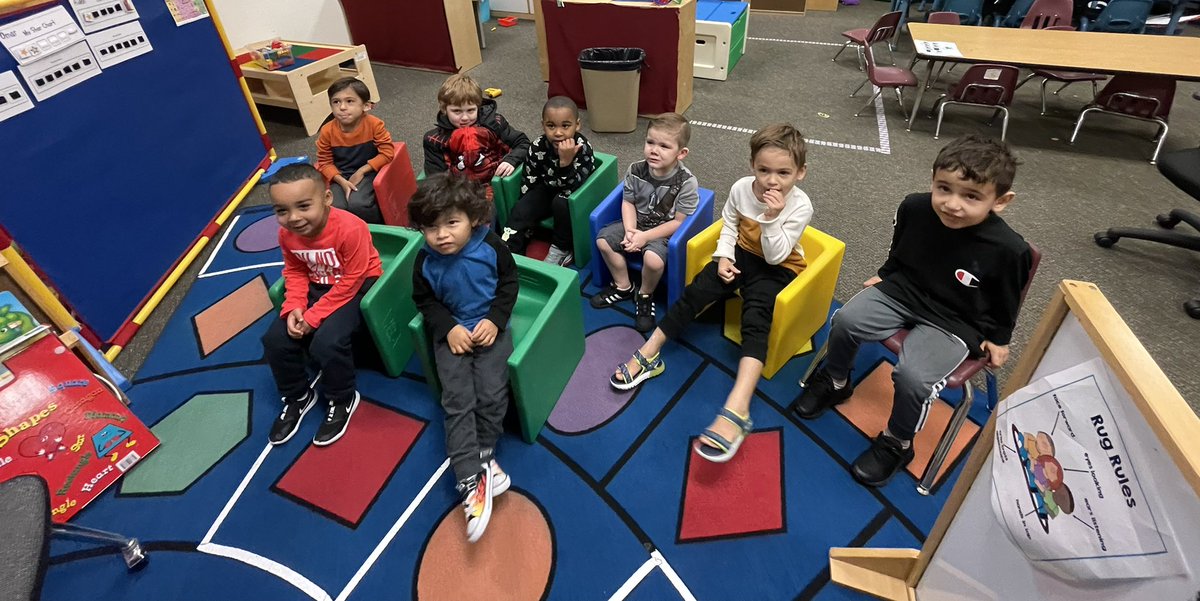 MsDriver_OE's tweet photo. Morning class full of boys ready for math circle! @ItsMariaaaP @Ms_GardnerOE @PreOaks @HumbleISD_OE https://t.co/MqDZClXvdA