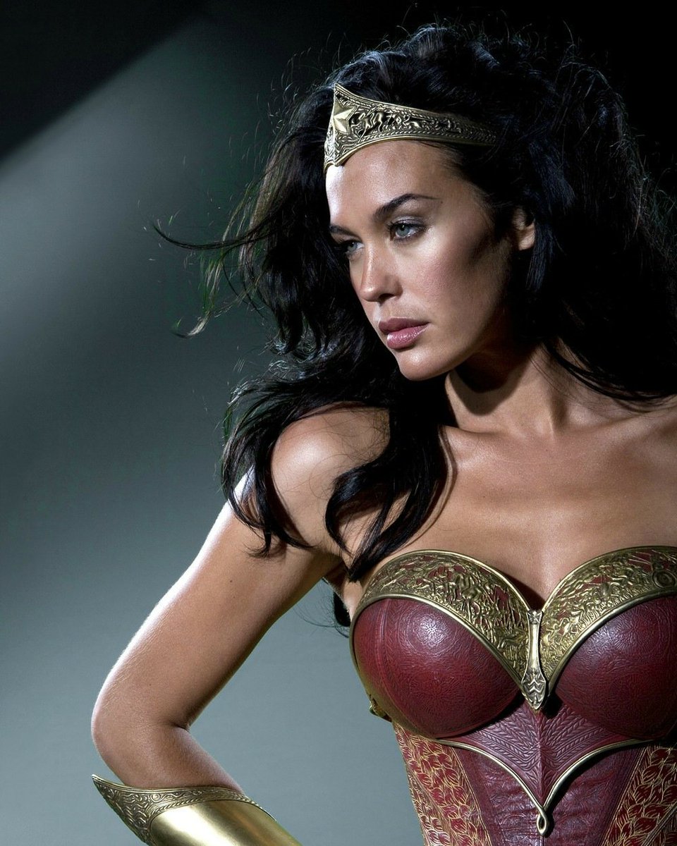 DC Universe tweet media