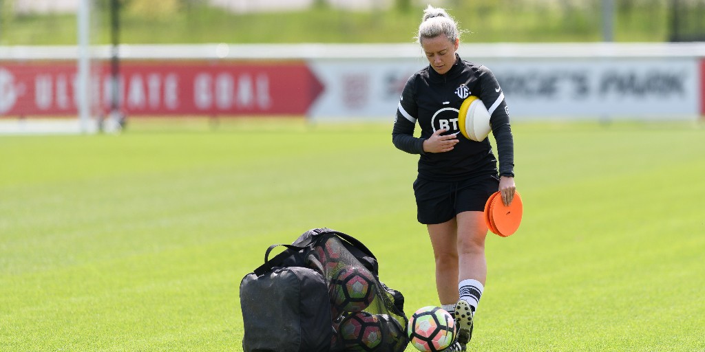 University of Hertfordshire (@uniofherts) on Twitter photo Have you watched Ultimate Goal on <a href="/btsport/">TNT Sports</a>? You might have spotted Rebecca Sawiuk, football coach and Senior Lecturer in Sport Coaching at Herts. She is helping train 16 aspiring players looking to become the female football next star⚽⭐ Have you watched Ultimate Goal on <a href="/btsport/">TNT Sports</a>? You might have spotted Rebecca Sawiuk, football coach and Senior Lecturer in Sport Coaching at Herts. She is helping train 16 aspiring players looking to become the female football next star⚽⭐
