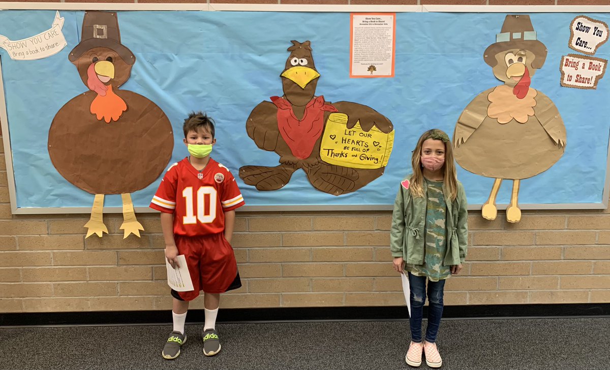 These turkeys need feathers! Ellsworth Hill families are invited to participate in the Show You Care…Bring a Book to Share school service project during the month of November. Students will add feathers as books are donated for this school wide event. #thehill <a href="/hudsonohschools/">Hudson City Schools</a>
