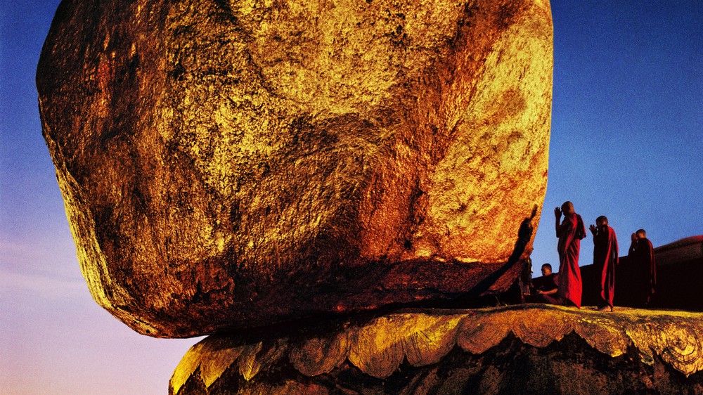 NETGEAR_UKI's tweet photo. 🌟Artist Feature🌟

McCurry’s collection of photographs combines familiarity and surreal foreignness, resulting in a tension that is often present in the long-time Magnum member’s career.
#MeuralPhotoFrame #ShareMemories #FamilyPhotos #NETGEAR #Meural #MyMeural #MeuralCanvas https://t.co/2zbAZCp631