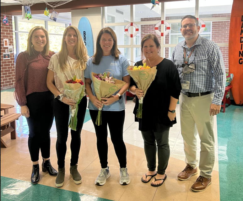 BrocksGapBucs's tweet photo. We are excited to announce this year’s Teacher of the Year, Brock's Gap Hall of Fame winner, &amp; Employee of the Year. Congratulations!
TOY: Lisa Sparkman (Instructional Support)
Hall of Fame: Carrie Wallace (4th Grade)
Employee of the Year: Wendy Gamble (Instructional Support) https://t.co/lWoRLosocS