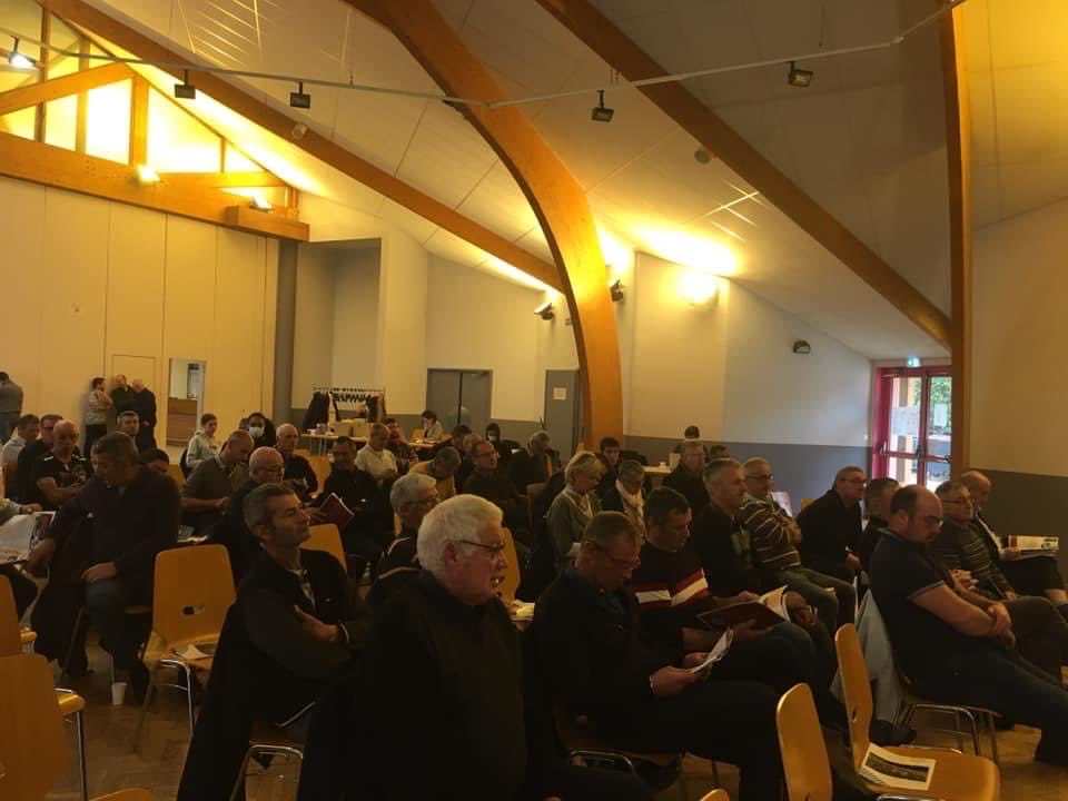 JeromeDespey's tweet photo. De nombreux échanges avec ⁦@FDSEA69⁩ merci à Pascal Girin de m avoir invité à débattre sur les nombreux sujets d actu: Climat, gel, syndicalisme économique #EGA2, gestion des risques, retraite Oui plus que jamais nous sommes mobilisés pour apporter des réponses ⁦⁦⁦ https://t.co/T4bkOOTLQv