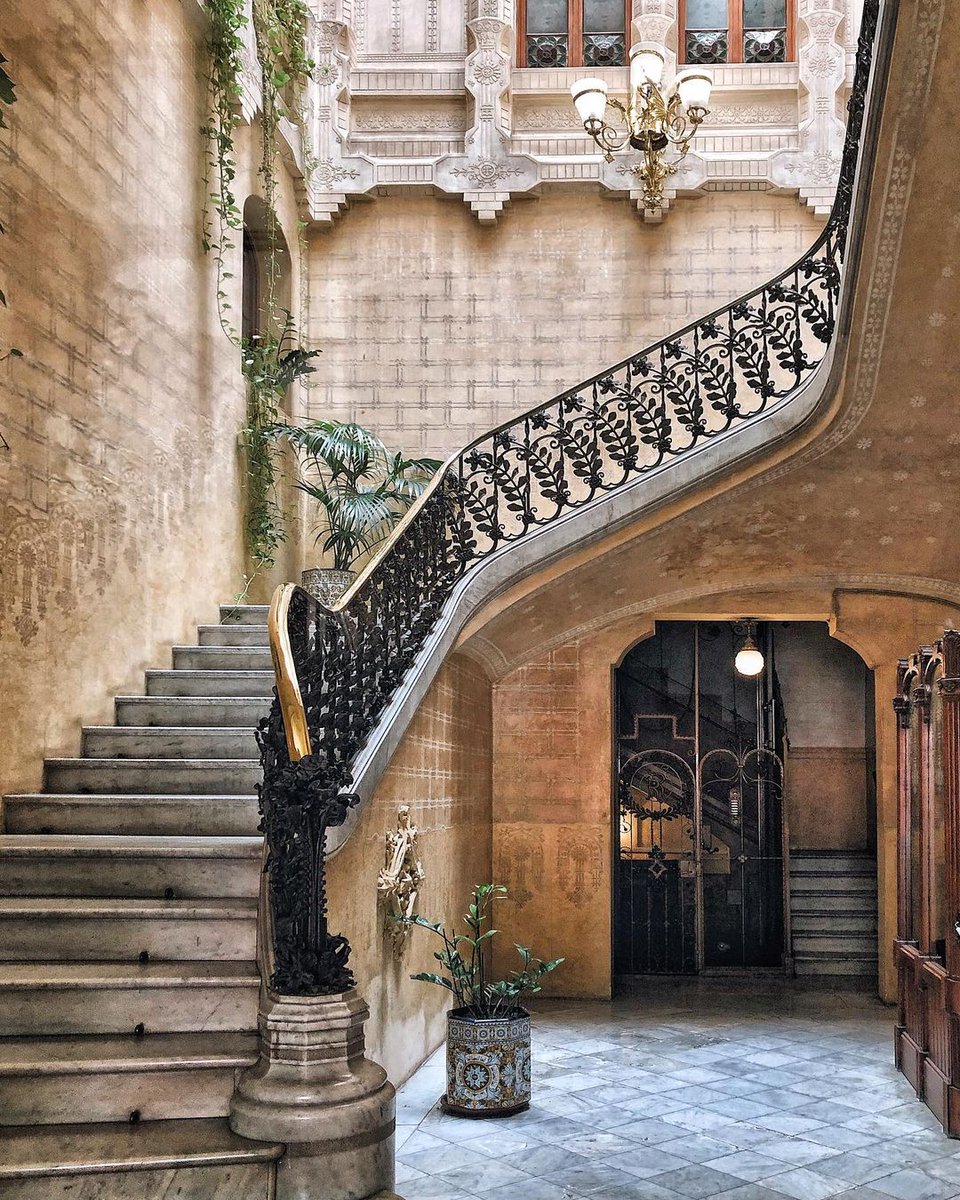tanya1xc's tweet photo. Barcelona.. https://t.co/fR4CM3QAxP