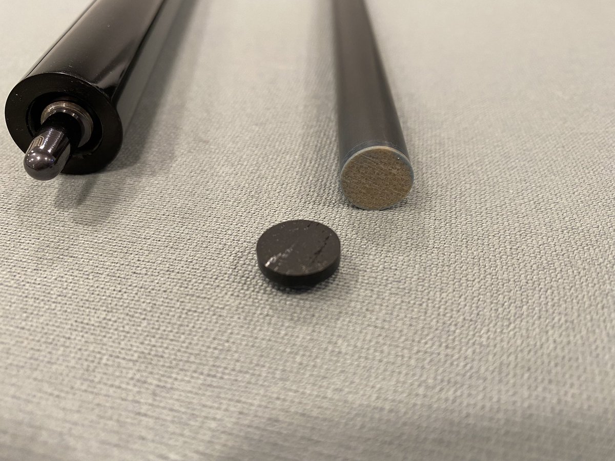 themacmaven's tweet photo. My first experience with @PredatorCues used around 10 times and this happened in the middle of my match.   C’mon man….. https://t.co/a5kQY5yc2D
