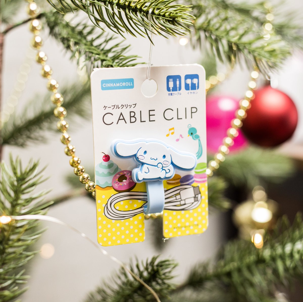InkuCrate's tweet image. The easiest way to organize your cords are with #CableClips! Say your holiday greetings to these kawaii cable clips coming in this month's crate! Cop 1 out of 3 #Sanrio characters 😍