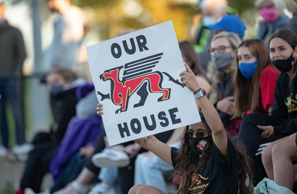 guelph_gryphons's tweet photo. MSCR: Guelph will host York in a match for OUA glory this Saturday. It will be the first time Men's Soccer has hosted the conference championship since 1990!
📅 Nov. 13, 1pm
📍 Alumni Stadium⠀
🎟️ https://t.co/sO6nOheLBK
📺 https://t.co/5iWO8KNHle presented by #GryphVision https://t.co/NcUnTpz88g