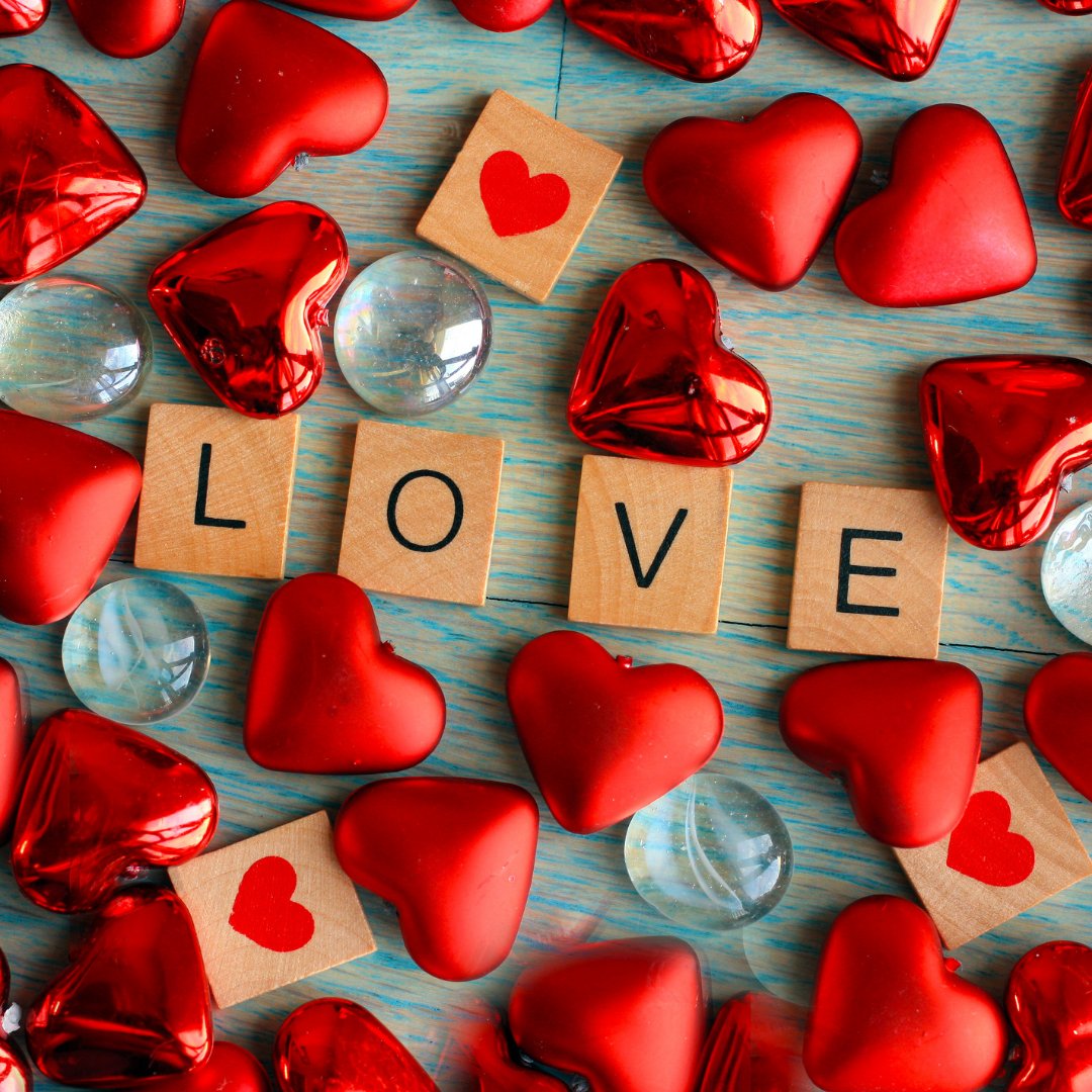 Casting90DayUK's tweet photo. If you're in a #longdistancerelationship and looking to live with your partner in the UK then we want to hear from you! Link in bio🥰
#90dayfianceuk #90dayfiance #90dayfiancebeforethe90days #ldr #ldrquotes #ldrcouple #applynow #engaged2021 #engageduk #lovequotes #onlinelove https://t.co/obbwvMOn5Z