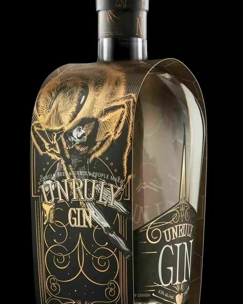 Bee Hive Cocktail, a delicious refreshing Wayward Gin Cocktail by #michellinstar <a href="/RestaurantOne/">restaurant ONE</a> in the Netherlands🍁🍁🌷🌷👍😋 
The cool taste of cucumber brings a delicious dose of freshness to this honeyed-up hive!
#waywardgin #canadiangin #canadianspirits #coastaldelighteurope