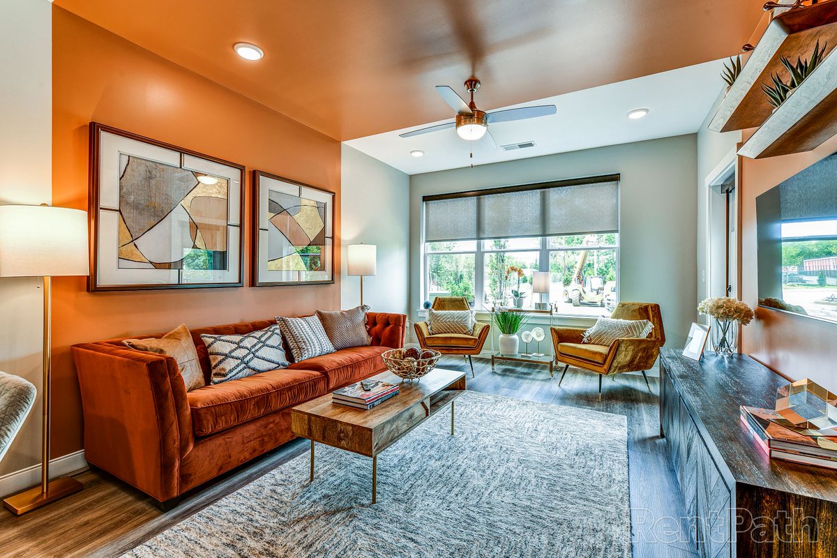 Lessarddesign's tweet image. Elegance and community come to life in The Yards at Malvern project located in Malvern, PA. This 4 story residential building includes 277 units and a private courtyard is located in the center to bringing the community together. #newprojectalert #lessarddesign