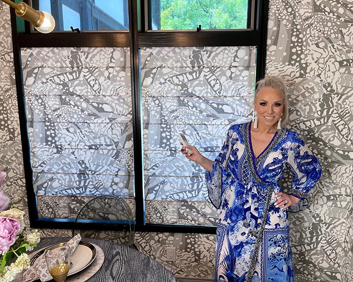 SomfyUS's tweet photo. Combining technology and style, motorized shades and drapes from @GlamourDInc and Somfy were the perfect finishing touches to bring #RHONJ star @MargaretJosephs's rock and roll glam vision to life.

Read about her #homerenovation project and see photos👉https://t.co/87DELyrriF https://t.co/JNoX75wFFx