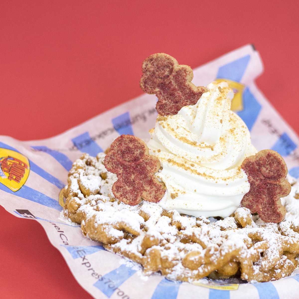 Are you planning an holiday party? Why not have funnel cakes? Booking our Funnel Cake Station today 😄☃️ 
▪️
▪️
▪️
▪️
▪️
▪️
#funnelcake #funnelcakes #funnelcakeexpress #icecream #torontofood #torontoeats #toronto_insta #torontolife #catering #GTA #party #toronto