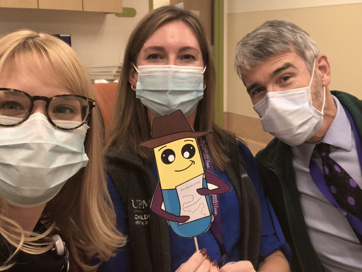 AspStewie's tweet photo. Spotted: @HollyIDPAC, @Jgecko77, and @littlebugdrug discussing which oral antibiotic and duration to recommend for a patient. Better check the #StewieGuide https://t.co/OypdgsbKja