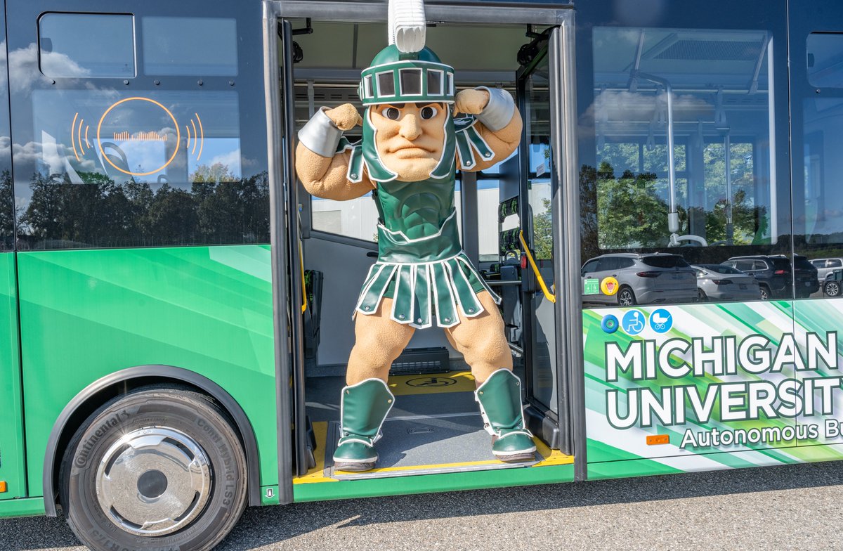MSUnews's tweet image. .@michiganstateu's electric autonomous bus, one of the largest electric autonomous transit vehicles in the U.S.,  will serve students, staff and faculty beginning early 2022. go.msu.edu/cpp5