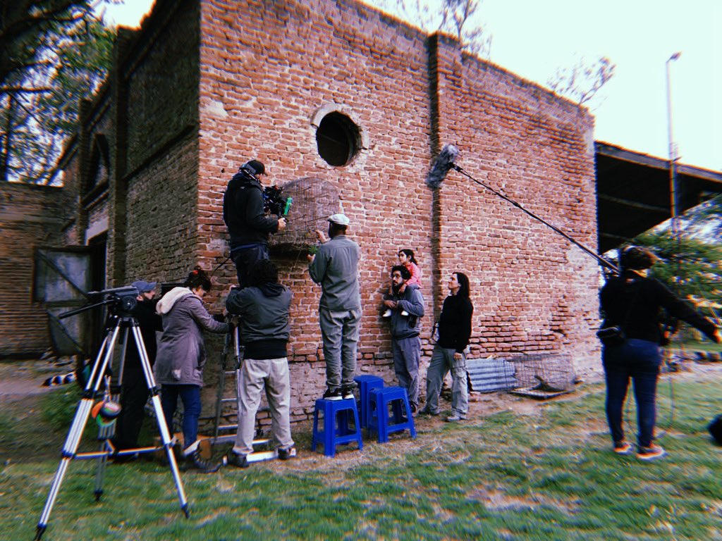 martinturnes's tweet photo. 🎥#DiariodeRodaje
🎬 @ElHachaFilm
💡Jornada 307
🔥 dir @romerodh asist @ale_rath prod @puentefilms
#cineargentino #cine #direcciondefotografia #dop #irfilm #cineir #infrared #infrarojo #BMPocket4K #LeicaR https://t.co/G30EsEaWy6