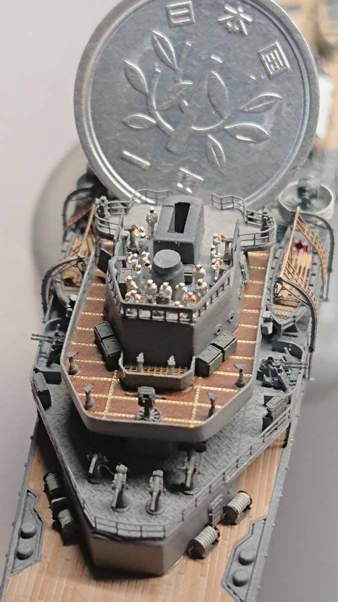 S_katze_WWII's tweet image. 艦橋内、配置に付きました(^^ゞ
この後、天井取り付けの儀によって殆ど見えなくなるけれども。