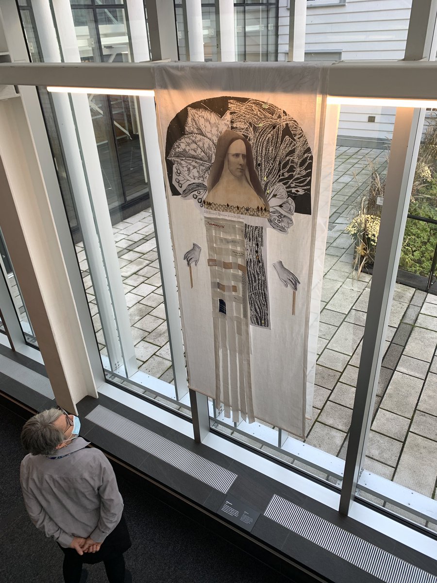 AnneJoCameron's tweet photo. L’artiste Katy Lemay inaugurait ce matin #Tissusdemémoires - une œuvre textile créée en résidence @monasterequebec . À découvrir jusqu’en février. #augustines #prochesaidants #bienveillance #création #semainedesprochesaidants https://t.co/9j1dmtljoe