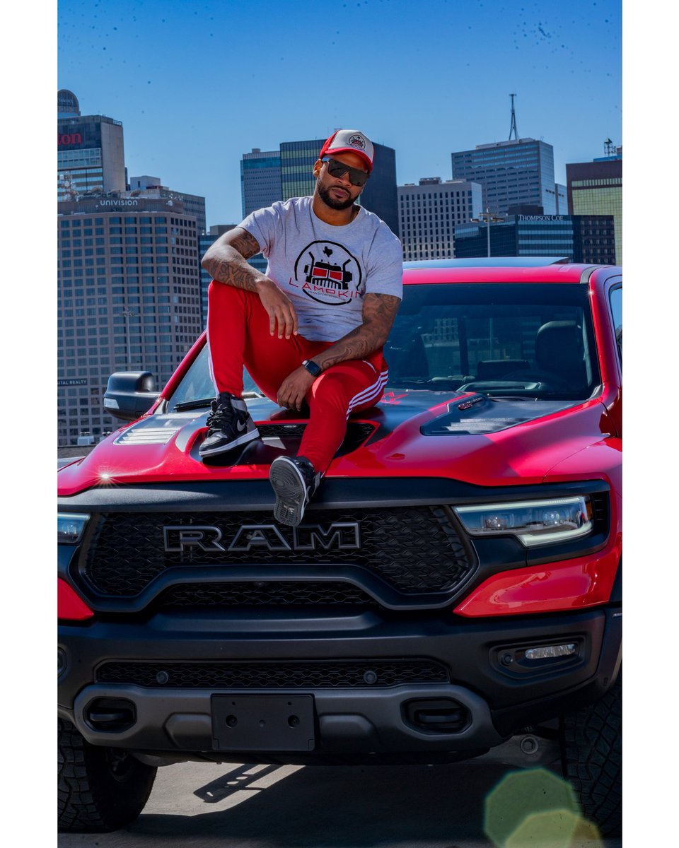 OSU_DB6's tweet image. Hellcat 😈 in a 4x4 🥵🥵🥵