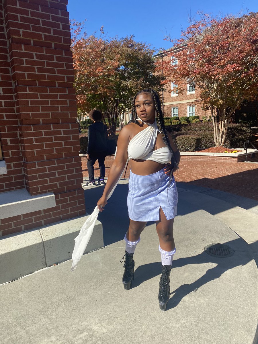 tde910's tweet photo. Shoutout to @emt2001_ come support the best troupe all week! You can catch us at 12, 1, or 5 in the breezeway🥰 #wssu https://t.co/9FLRH5N0IT