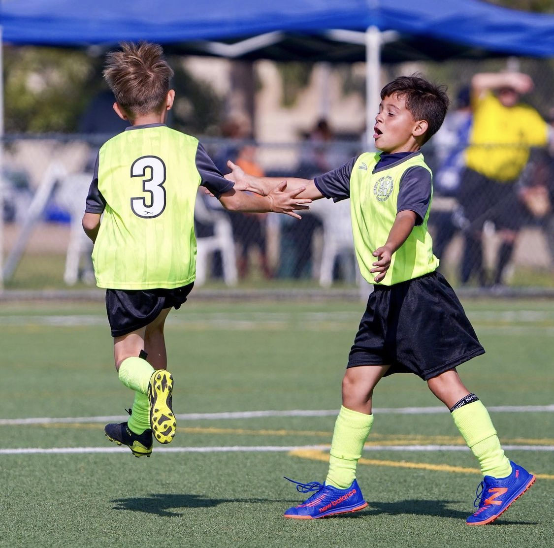 AYSO_Soccer's tweet photo. 🙌🏼 Nothing like that goal scoring exhilaration! 🙌🏼 #TeamTuesday #AYSOSoccer 📸 @coachjoelgovea https://t.co/D26EmfPgSy
