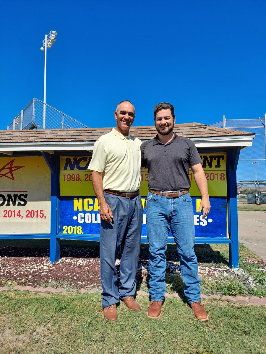 Extremely grateful to @melcher_cameron and the Melcher family for their generous $10K donation for the improvements to Nolan Ryan Field. Thank you for all you did for The Pack. #alumnigivingback