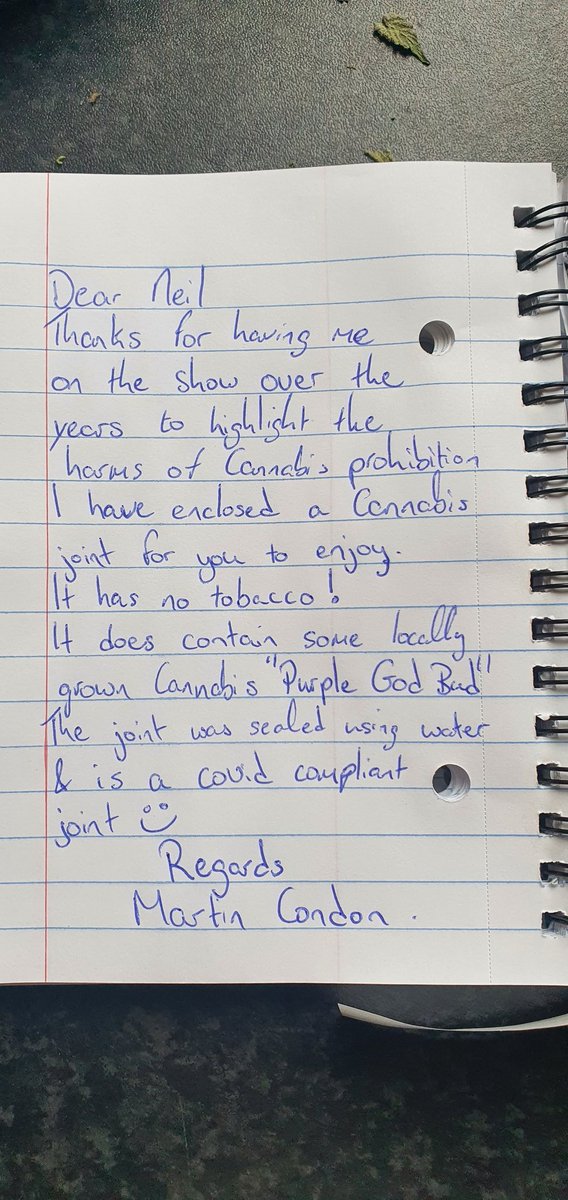 MartinsWorld420's tweet photo. Getting word that the letters sent on National Legalise Cannabis Day are arriving at their destinations with a number of very happy recipients I really hope @MaryLouMcDonald likes the tricolour joint I made especially for the leader of @sinnfeinireland #CannabisReformIreland https://t.co/cTjlMt97l9