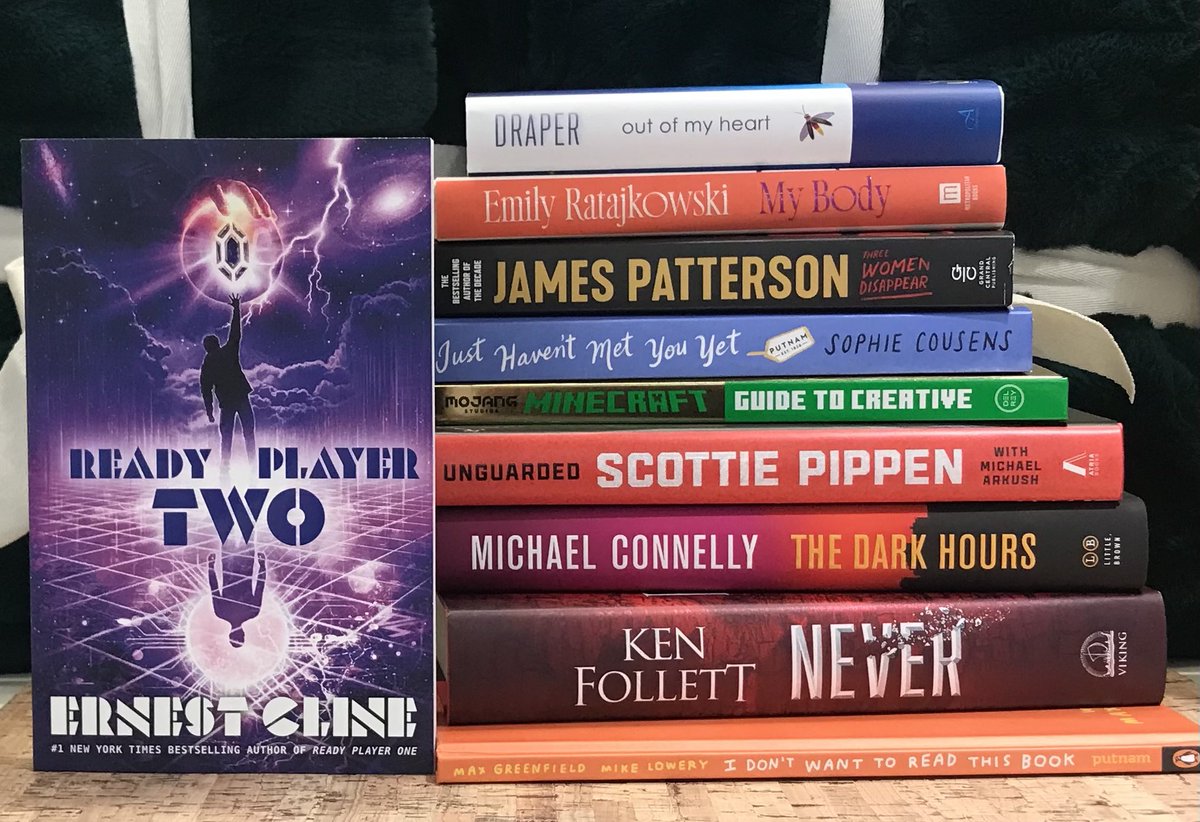 It’s #NewTitleTuesday! 

This week line up contains a new Ken Follett, Michael Connelly, and more! 

Were you waiting for Ready Player Two to come out in paperback? It’s here! 

Get your copies today: https://t.co/1VWq7biuyf https://t.co/Cd9DfFLVsa
