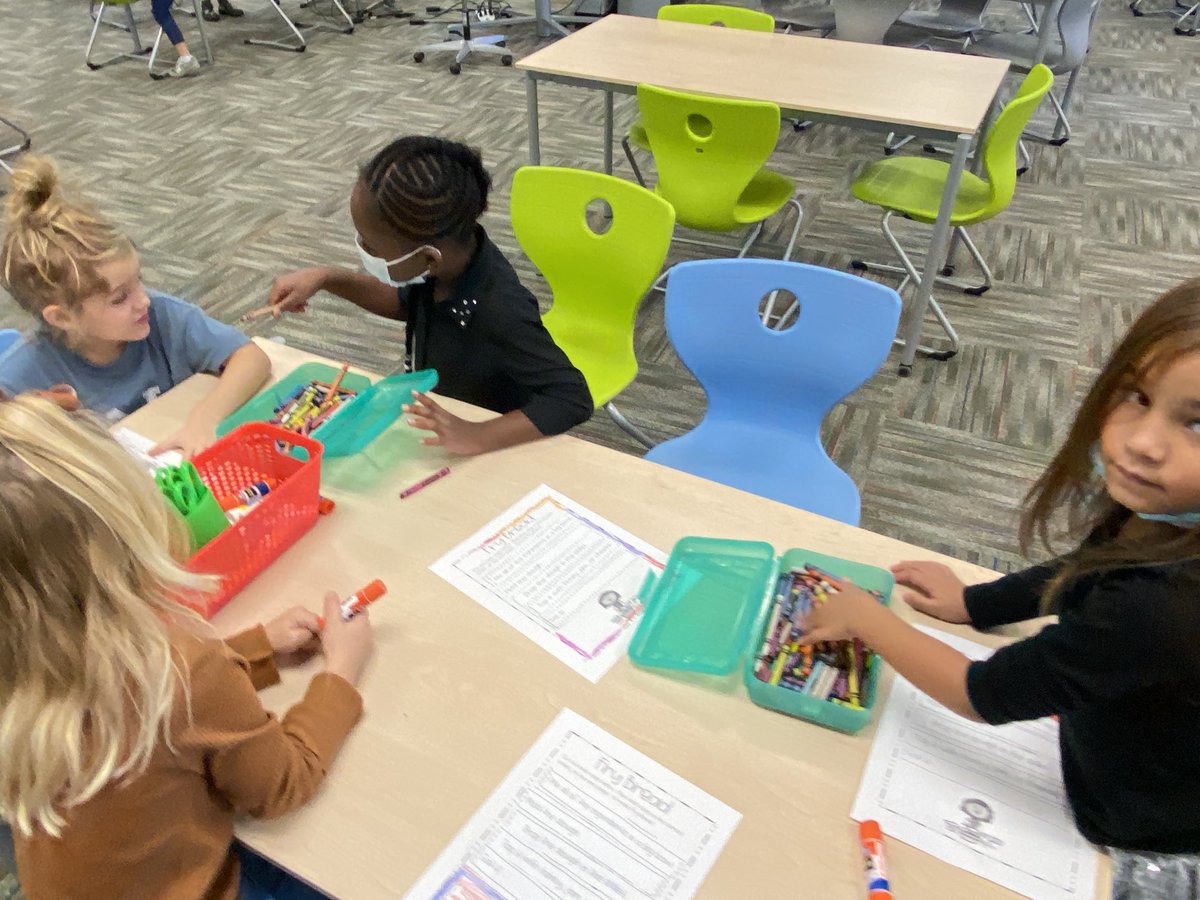 MWSmith5of6's tweet photo. A fun week with ⁦@MtGallantElem⁩ kindergarteners as we explored the book, Fry Bread, as part of #NativeAmericanHeritageMonth. Our Knights also had a some free build time with our new gear set.  #OneWorldManyStories #KindergartenLife #ReachAndTeach https://t.co/dDyP9WRHlY